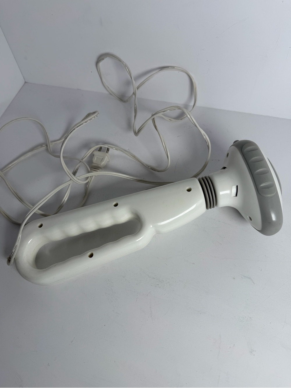 Vintage Brookstone Thera Spa Turbo Handheld Massage Wand (Model BAM1000)